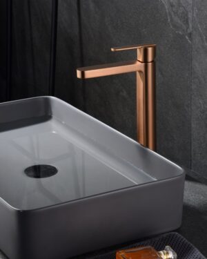 Torneira cano alto ouro rosa mate Roma