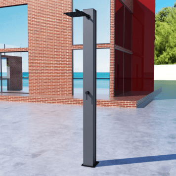 Chuveiro de jardim Phoenix AGCB em aço inox S316 instalado em área externa.