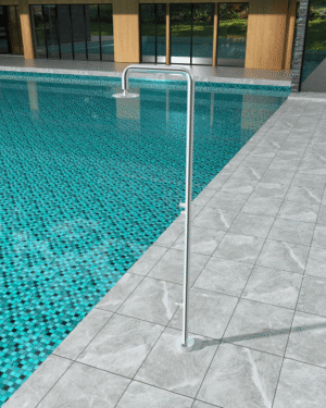 Chuveiro para piscina com lava pés Michigan Acerado em aço S316 anticorrosão
