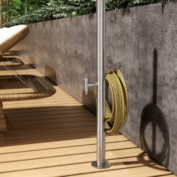Torneira de poste para jardim Denali em aço inox S.316 escovado.