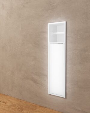 Nicho de encastrar para porta-escovas Egean 17x60cm em branco mate instalado na parede.