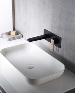 Ambiente lavatorio Imex Suecia preto ouro rosa